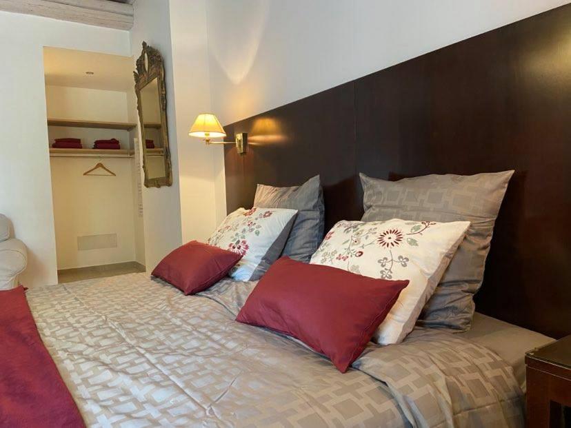 Bed and Breakfast Domaine Cap Rubis Paradou Exterior foto